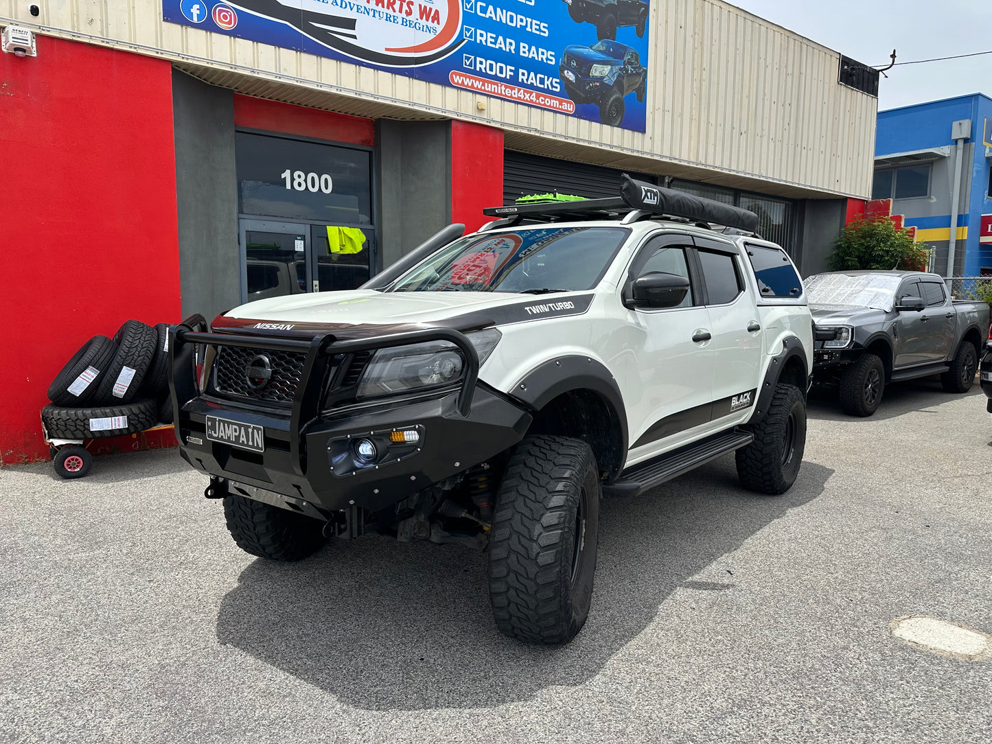 Premium Deluxe Steel Winch Bar Suit  D23 Nissan Navara NP300 ( 2015- 2020)