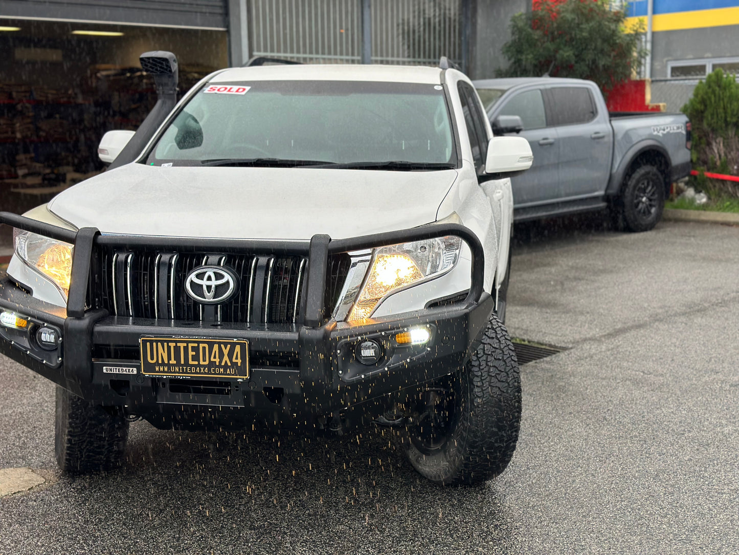 United4x4 Premium Deluxe Winch Bullbar- Toyota Prado 150series