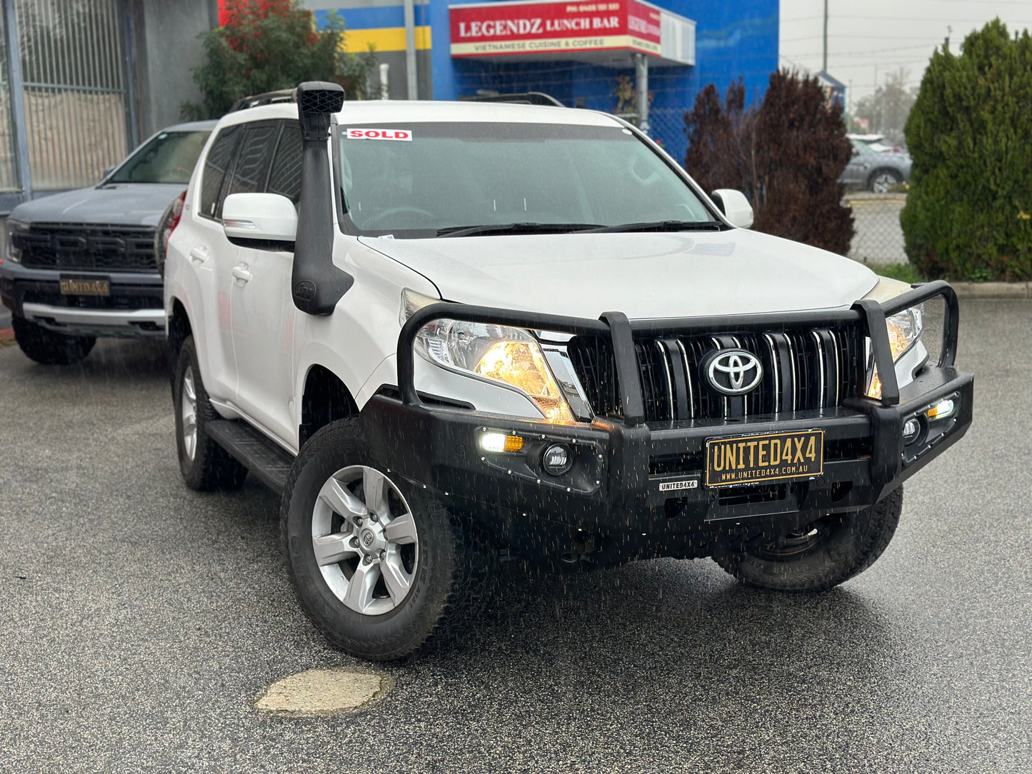 United4x4 Premium Deluxe Winch Bullbar- Toyota Prado 150series