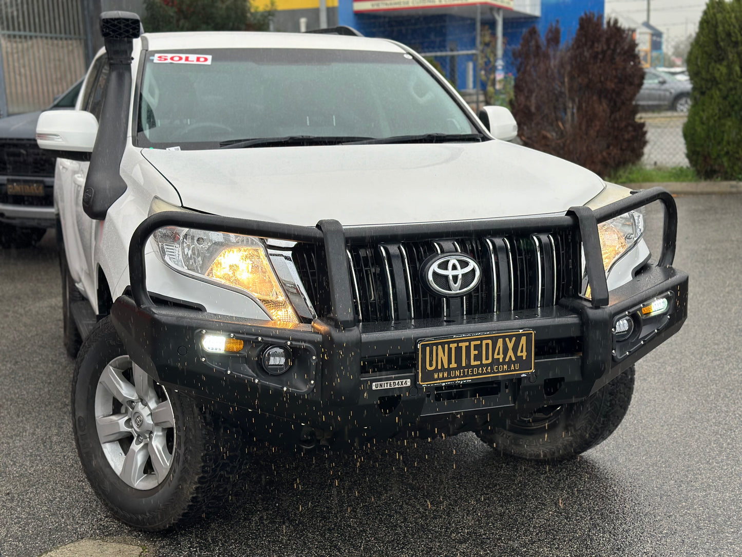 United4x4 Premium Deluxe Winch Bullbar- Toyota Prado 150series