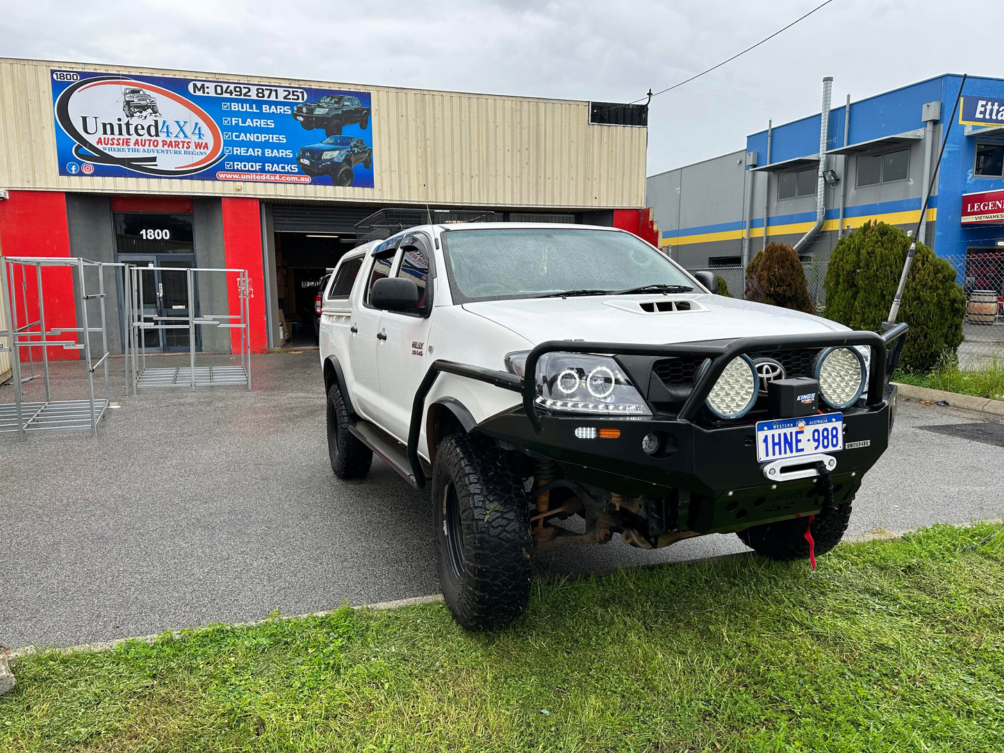 Predator Bar Bullbar Suit Toyota Hilux N70 ( 2005 - 2011)